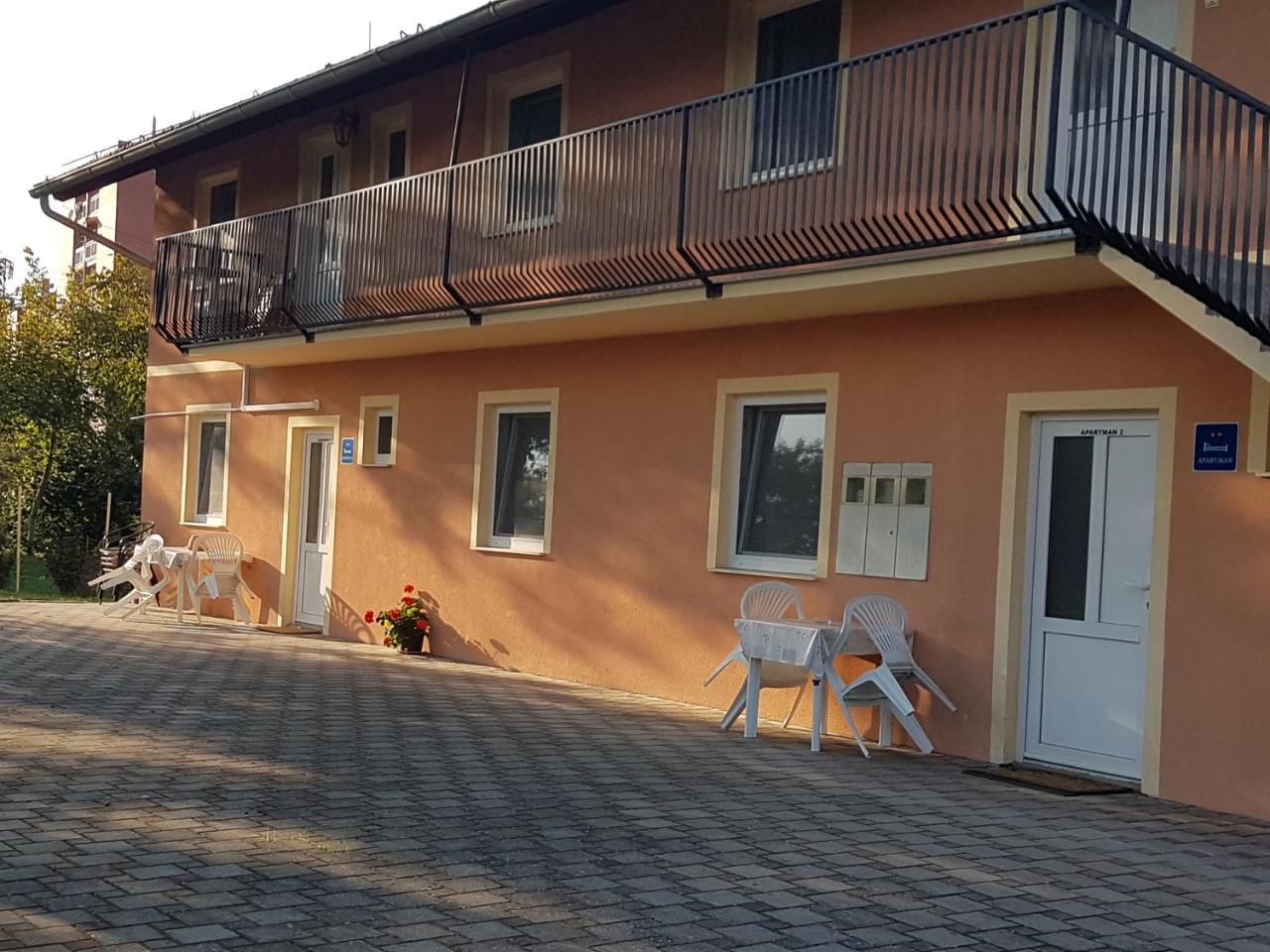Apartments Martina Osijek Exterior photo